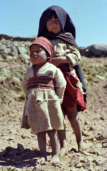 Enfants, le Taquile, lac Titicaca, Prou