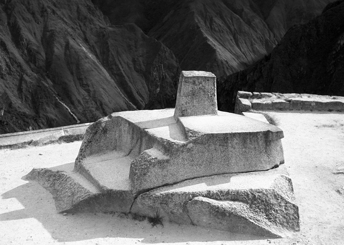 Intihuatana (ou la pierre o on attache le soleil), Machu Picchu, Prou